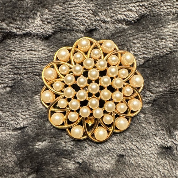 Pin - Picture 1 of 5